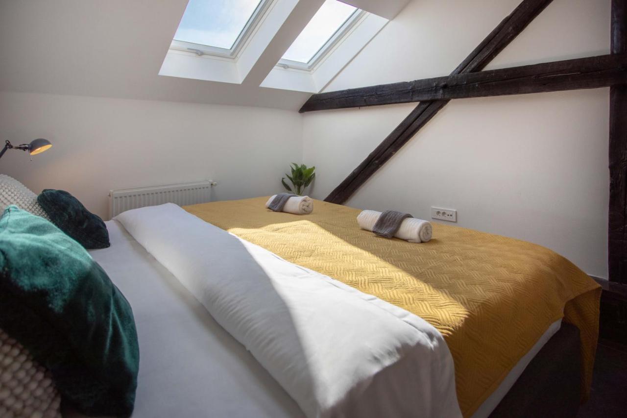 Kvaternik Square Rooms Zagreb Ngoại thất bức ảnh