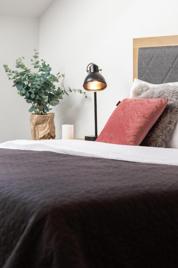 Kvaternik Square Rooms Zagreb Ngoại thất bức ảnh