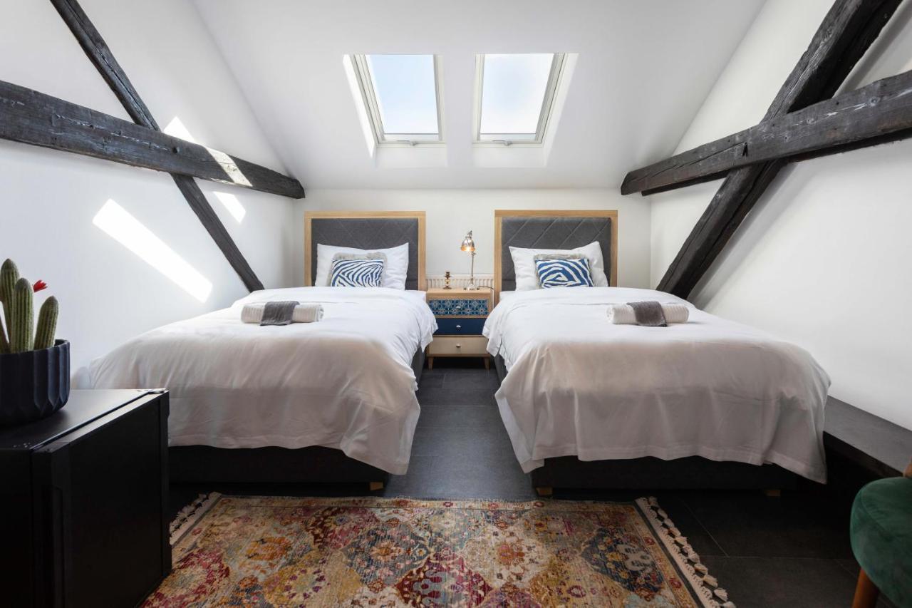 Kvaternik Square Rooms Zagreb Ngoại thất bức ảnh