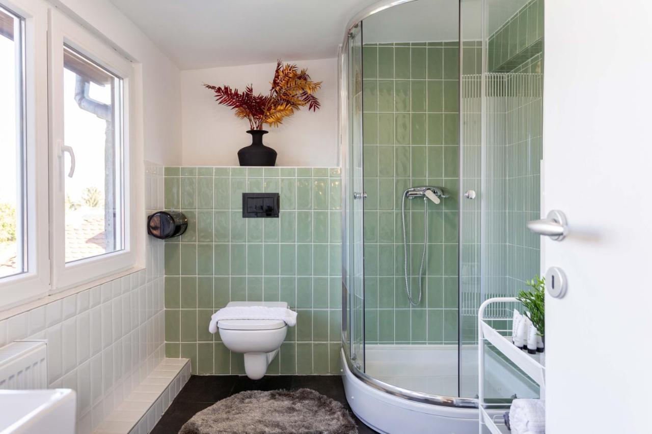 Kvaternik Square Rooms Zagreb Ngoại thất bức ảnh