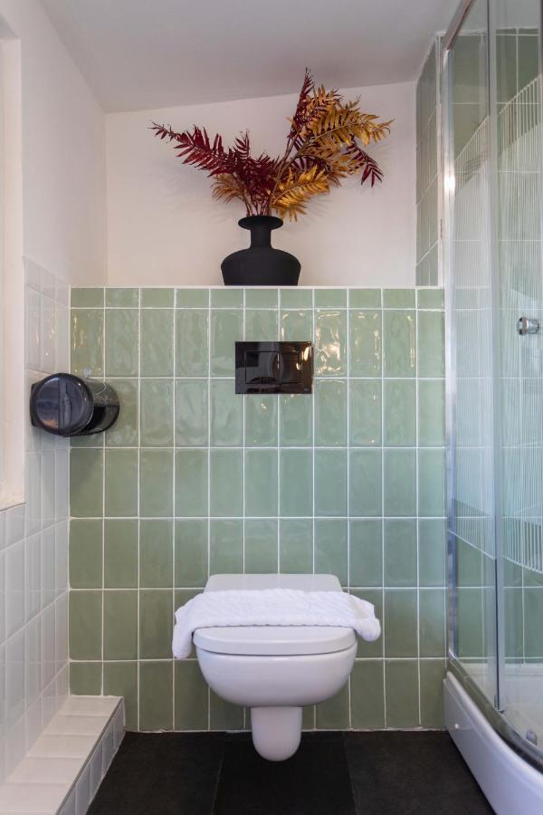Kvaternik Square Rooms Zagreb Ngoại thất bức ảnh