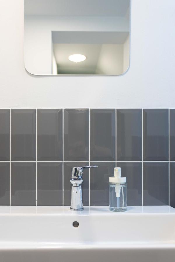 Kvaternik Square Rooms Zagreb Ngoại thất bức ảnh