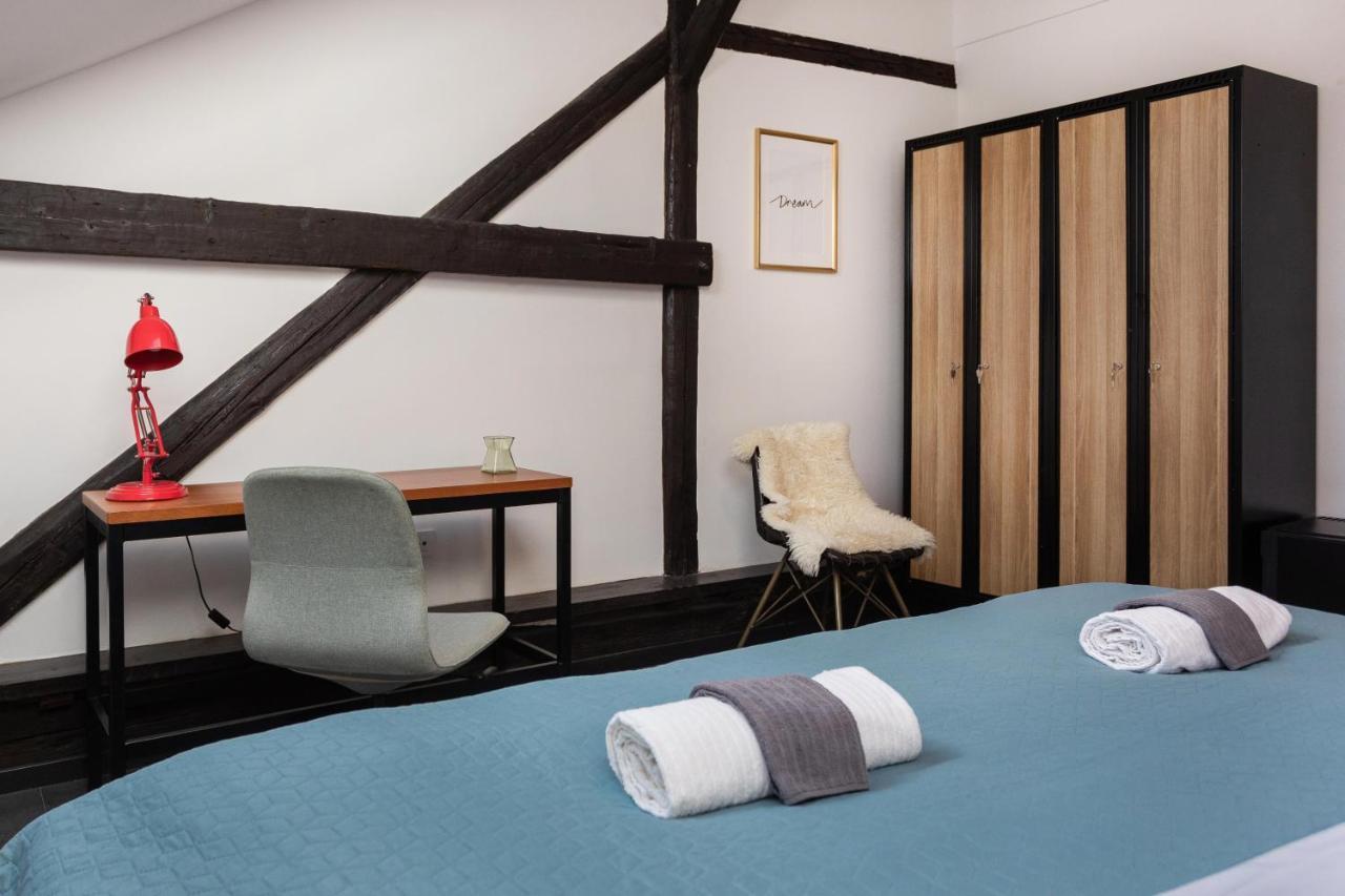Kvaternik Square Rooms Zagreb Ngoại thất bức ảnh